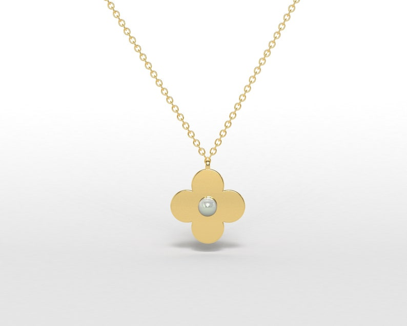 Clover Pearl Pendant Gold Charm Natural Necklace