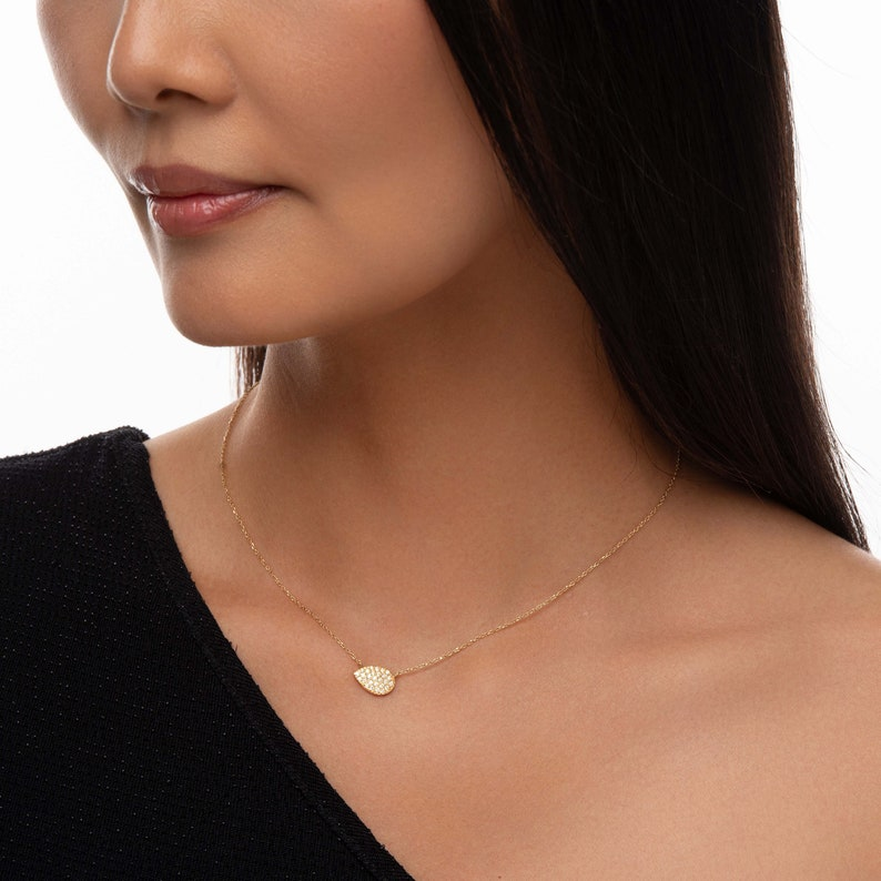 14K Gold Diamond Minimalist Pear Pave Necklace