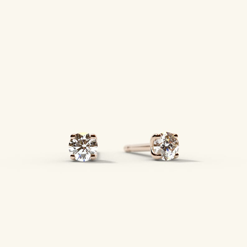 14K Gold 0.20ct Diamond Studs Earrings