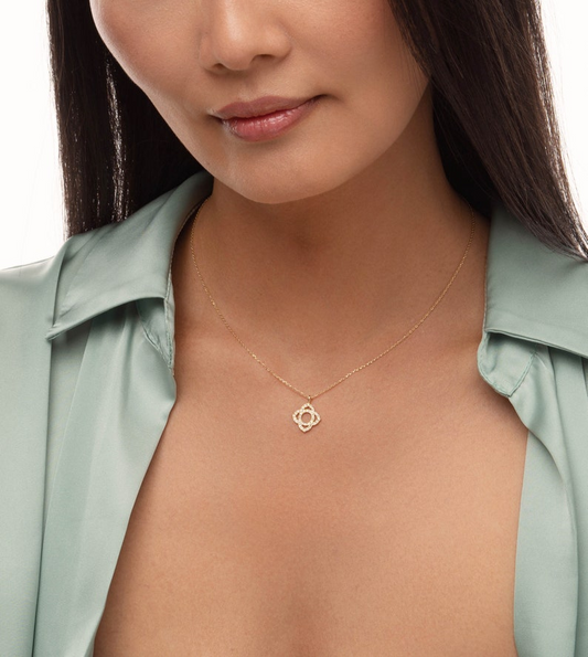 Clover 14K Gold Leaf Dainty Diamond Necklace